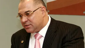 PC - DNA şi Curtea de Conturi să se autosesizeze în cazul schimbului Parcul Bordei-Satul Francez