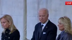 VIDEO Joe Biden şi soţia sa, Olena Zelenska, Ursula von der Leyen şi mai multe cupluri regale din Europa, la căpătâiul Reginei, în ajunul funeraliilor de stat, în Westminster Hall