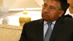 Armata pakistaneză ar trebui să-i ceară lui Pervez Musharraf să demisioneze