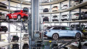 Concedieri masive anunțate de o mare companie auto. 19.000 de locuri de muncă vor fi eliminate până la sfârșitul anului 2026