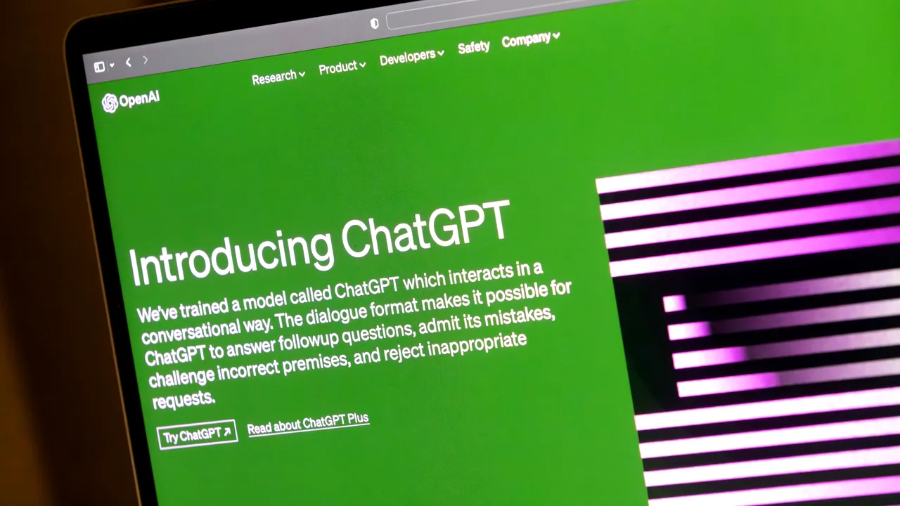 ChatGPT este din nou accesibil în Italia