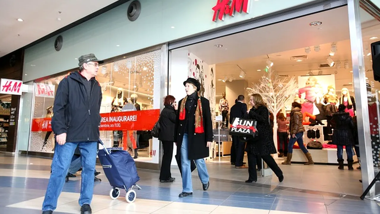 Probleme pentru H&M? Retailerul trebuie să schimbe măsurile pentru femei după ce mai multe cliente au raportat că nu se potrivesc cu realitatea