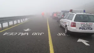 Cod galben de ceaţă în şapte judeţe. Vizibilitatea scade sub 50 de metri. Zonele afectate