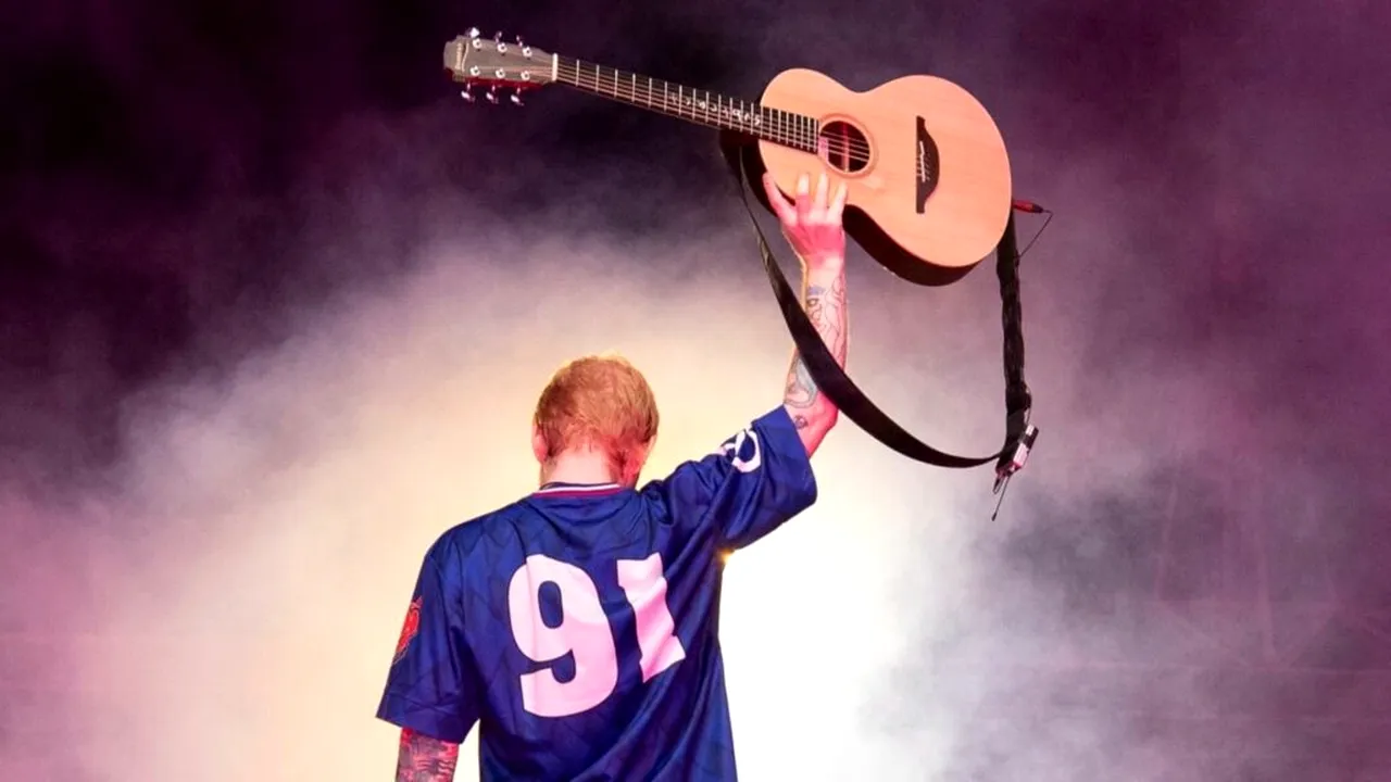 Warner Music a semnat „acordul istoric” pentru generarea de muzică cu ajutorul AI. La ce se pot aștepta utilizatorii?