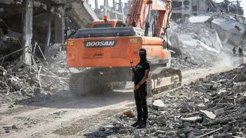 EXTERNE Recuperarea cadavrelor de sub dărâmături în Fâșia Gaza, o „catastrofă umanitară fără precedent”