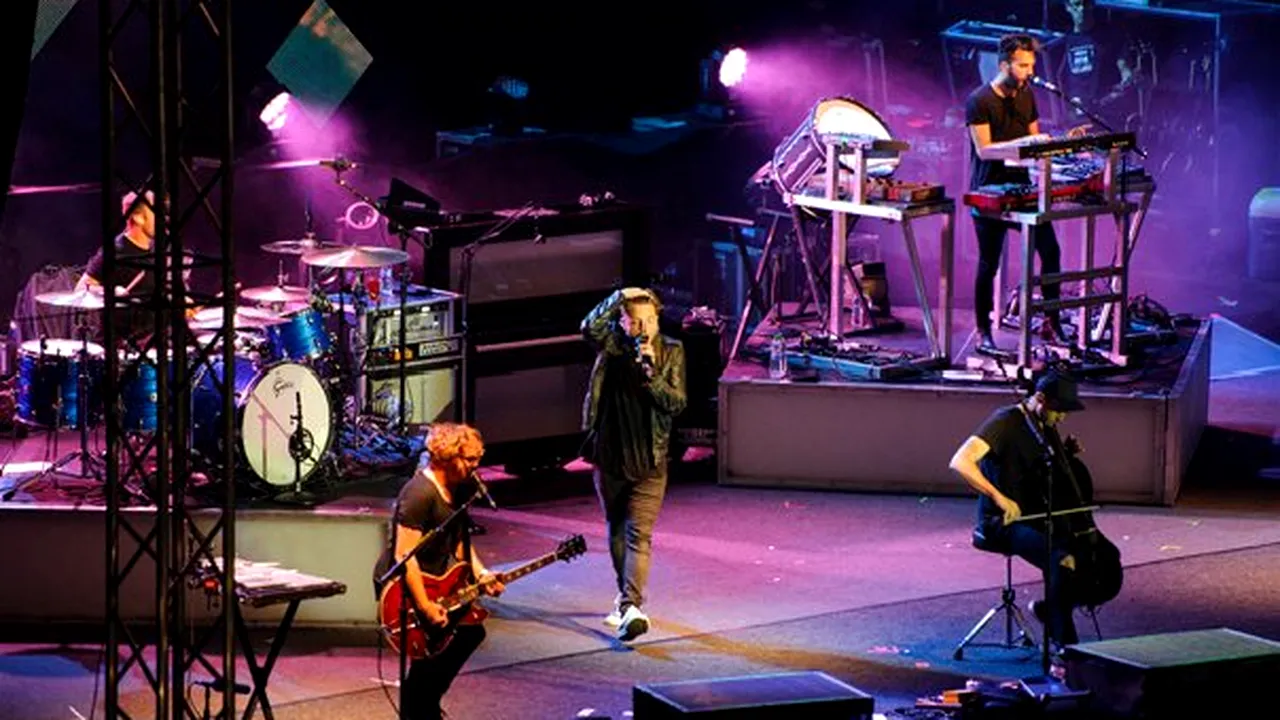 REPORTAJ: OneRepublic a înlocuit picăturile de ploaie cu confetti şi le-a oferit românilor un show magic - FOTO
