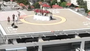 Nicu Bocancea - decor la înlţime, pe heliportul unei clădiri din Bucureşti