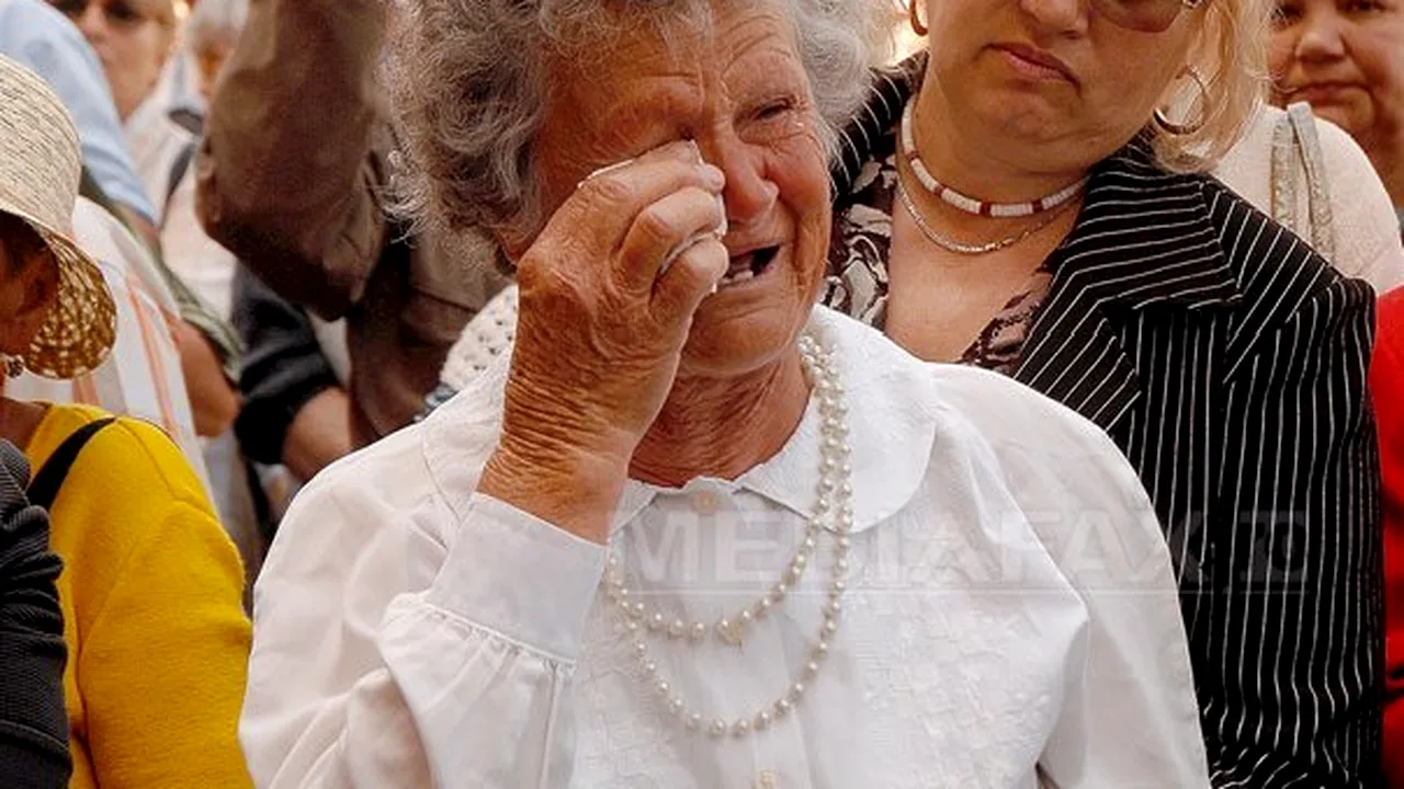 Pensionările în timp de criză: 1,6% cu stagiu de cotizare complet. Cum s-au certat Băsescu şi Boc de la pensii