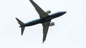 Avioanele Boeing 737 MAX, din nou pe cer. Blue Air a ridicat de la sol primul MAX din România