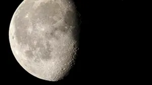 Pământul a avut două Luni? Ce cred oamenii de ştiinţă că s-a întâmplat cu unul dintre sateliţi - FOTO