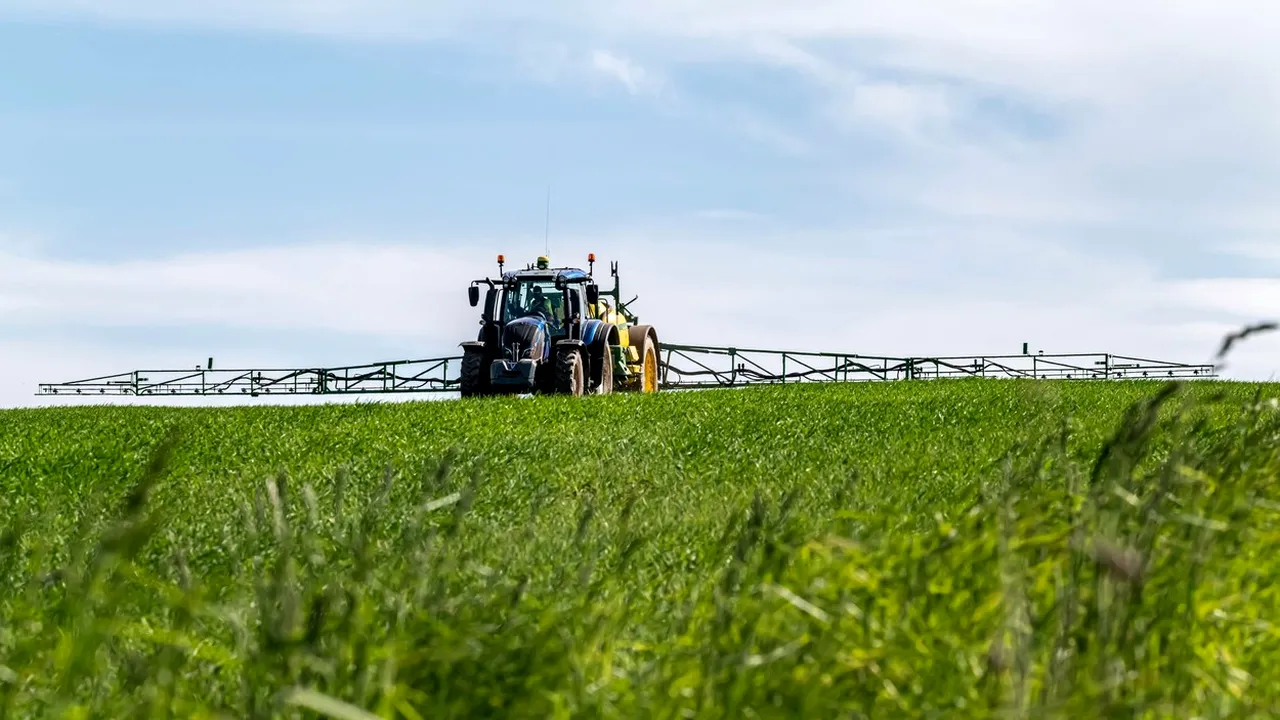 Ministrul Agriculturii: Orice instrument de reducere a cantităţii de pesticide trebuie să fie echitabil