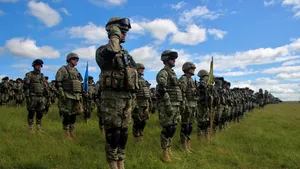 Românii nu se grăbesc să fie rezervişti voluntari în Armată. Termenul de recrutare se prelungeşte