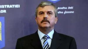 Nica: Cine îşi face treaba rămâne, cine nu, pleacă