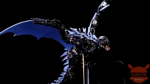 Telefonul care a devenit un mic dragon. Cine este autorul