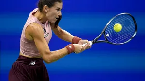 Sorana Cîrstea s-a calificat în optimile de finală la Ningbo, după un meci de aproape 3 ore