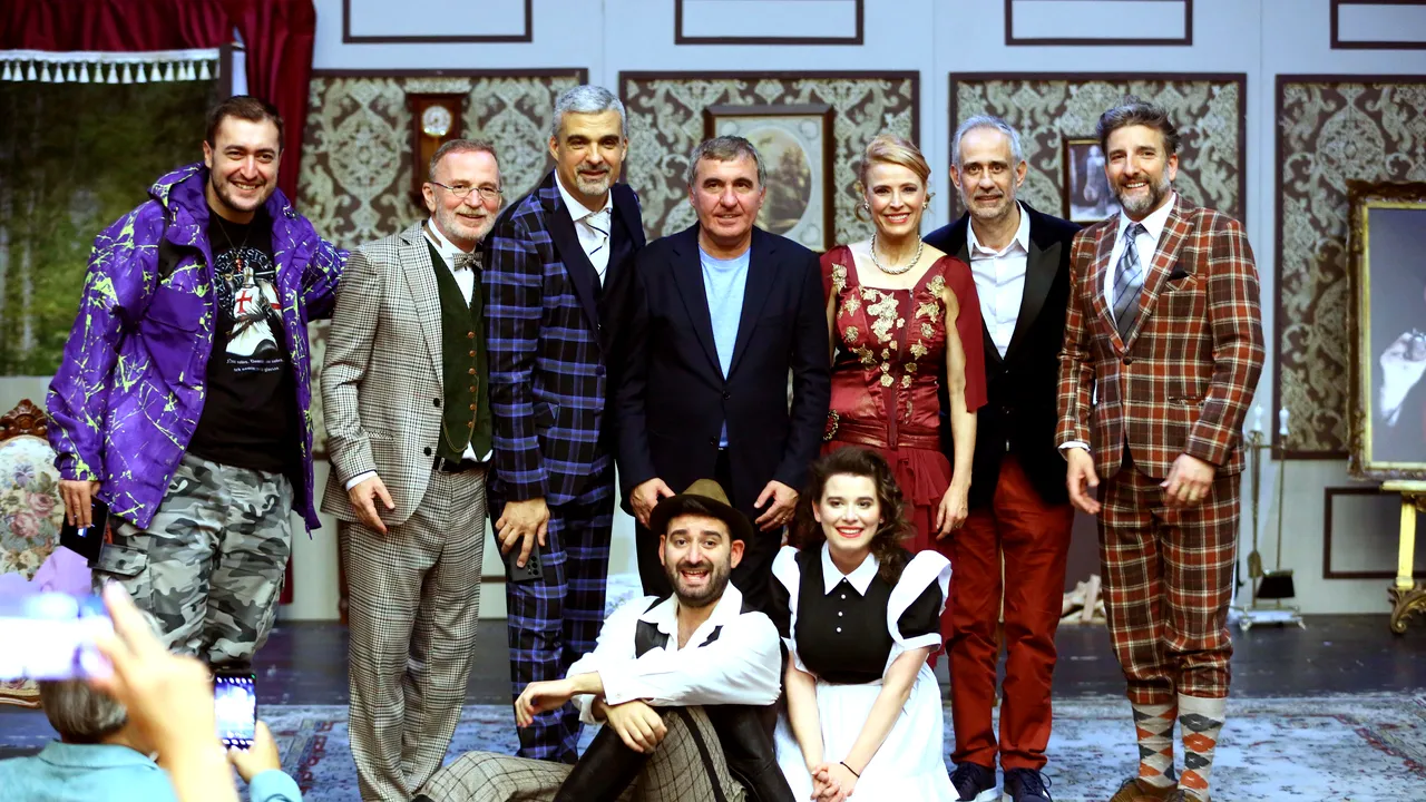 GALERIE FOTO Gică Hagi a mers la teatru. Regele fotbalului românesc şi-a susţinut fiica la premiera piesei „Sistemul perfect”