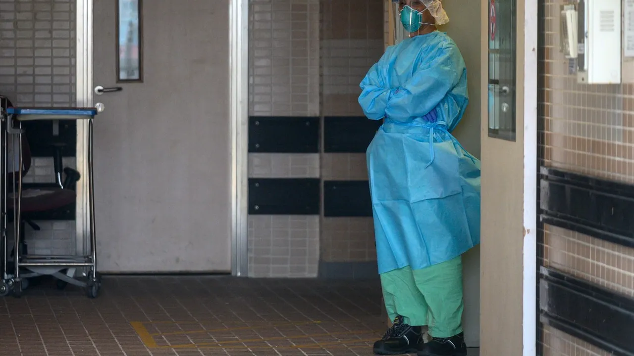 Copil de patru ani din Olt, suspect de coronavirus. Părinţii săi au fost contacţi direcţi ai bărbatului din Suceava