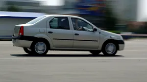 Nemţii despre Dacie: Ieftină şi utilă ca o furculiţă de plastic
