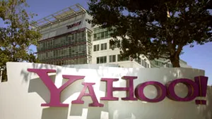 Declin de aproape 20% al acţiunilor Yahoo!