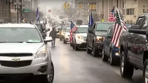 Sute de şoferi din Michigan protestează faţă de restricţiile impuse  pentru a evita răspândirea noului coronavirus