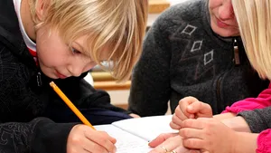 FOCUS: Homeschooling în România, între pedeapsa cu închisoarea şi plăţi de mii de dolari 