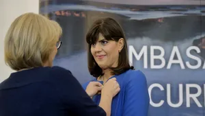 DECLARAŢIA ZILEI Laura Codruţa Kovesi a fost decorată de Ambasada Suediei: Toate presiunile nu au succes. Vom continua investigaţiile - FOTO/VIDEO