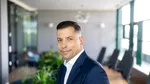 Studiu Pluxee România: Lipsa siguranței psihologice și reziliența scăzută sunt factorii care pot sta la baza deciziei angajaților privind schimbarea locului de muncă