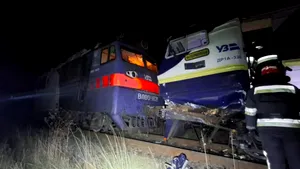 Grav accident feroviar în Liov, Ucraina | Opt persoane au fost rănite după ce două trenuri s-au ciocnit