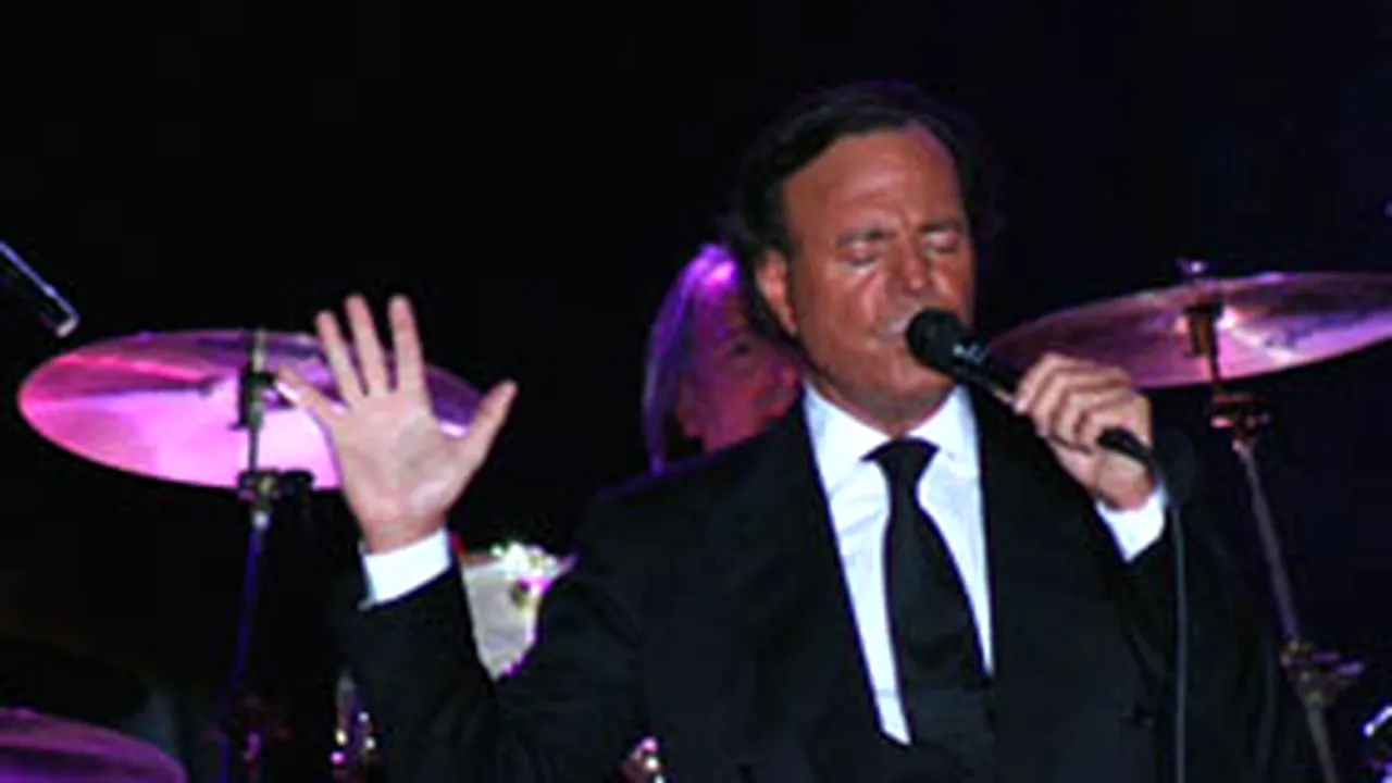 Julio Iglesias doreşte să revină în România
