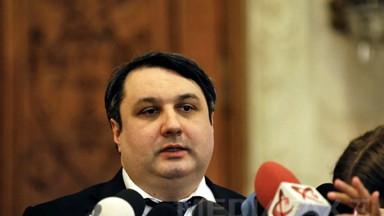 Avocat: S-a pus în mişcare acţiunea penală, probabil urmează propunerea de arestare a Elenei Udrea