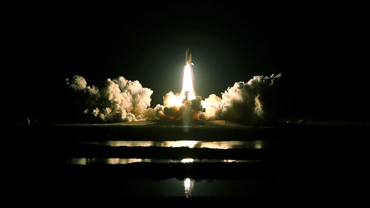 Misiunea pe ISS a navetei Discovery, prelungită cu 24 de ore