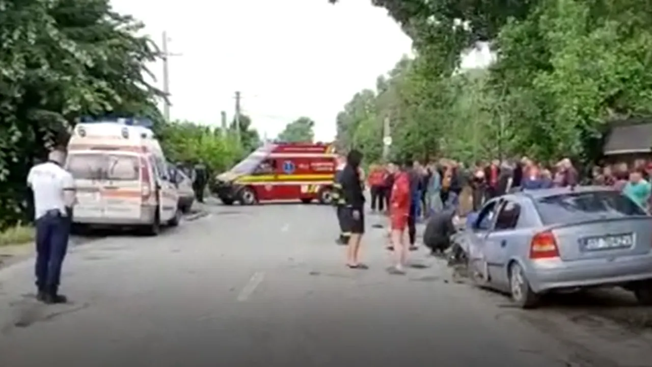 UPDATE Accident grav  pe DN 54A, în judeţul Olt: trei persoane rănite şi una decedată. O fetiţă de 9 ani, în stare critică