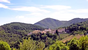 Orăşelul din Italia care a văzut COVID-19 doar la televizor