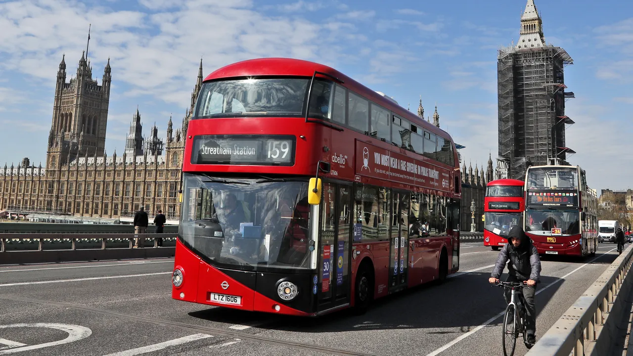 Britanicii o ţin numai în greve: negocierile transportatorilor au eşuat