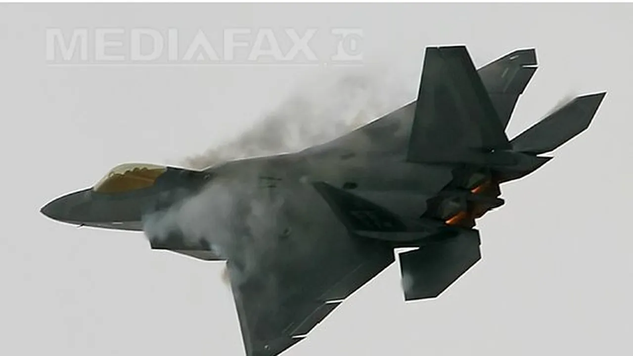 SUA trimit avioane F-22 în Europa pentru a susţine est-europenii îngrijoraţi de agresiunea rusă