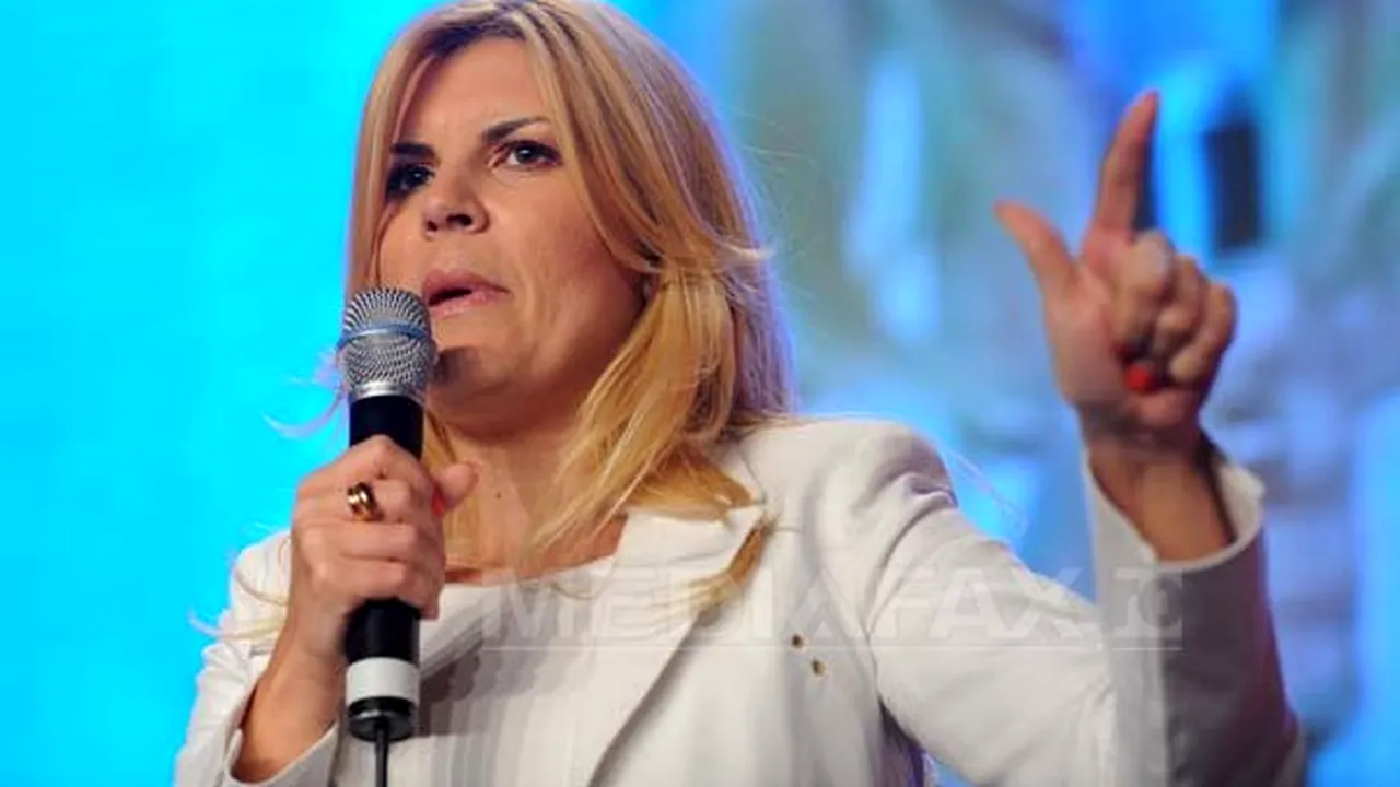 Udrea despre Guvernul Ponta: Dacă nu pot asigura plata pensiilor şi salariilor, să demisioneze