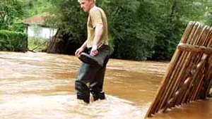 Cod portocaliu de inundaţii în Bacău, Harghita şi Vrancea