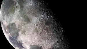 Cum a ajuns un minereu rar de pe Lună pe Terra, acum peste un miliard de ani