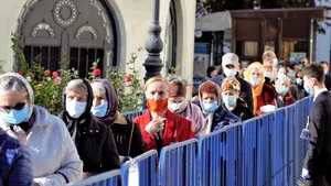 Sfânta Parascheva: Cu sau fără legitimare, anul acesta credincioşii au avut parte de cel mai scurt pelerinaj