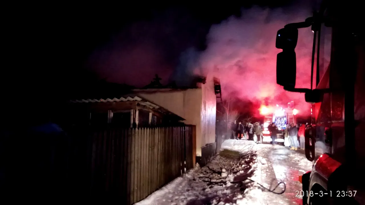 Doi bărbaţi, de 34 şi 39 ani, din Constanţa, au murit carbonizaţi după ce casa lor a ars într-un incendiu | FOTO