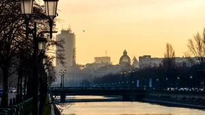 Scenariu galben în Bucureşti. Rata de infectare cu SARS-CoV-2 scade în Capitală sub 3 la mia de locuitori