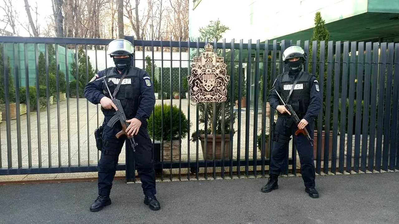 FOTO Jandarmeria Bucureşti a suplimentat dispozitivele de pază la Ambasada Marii Britanii