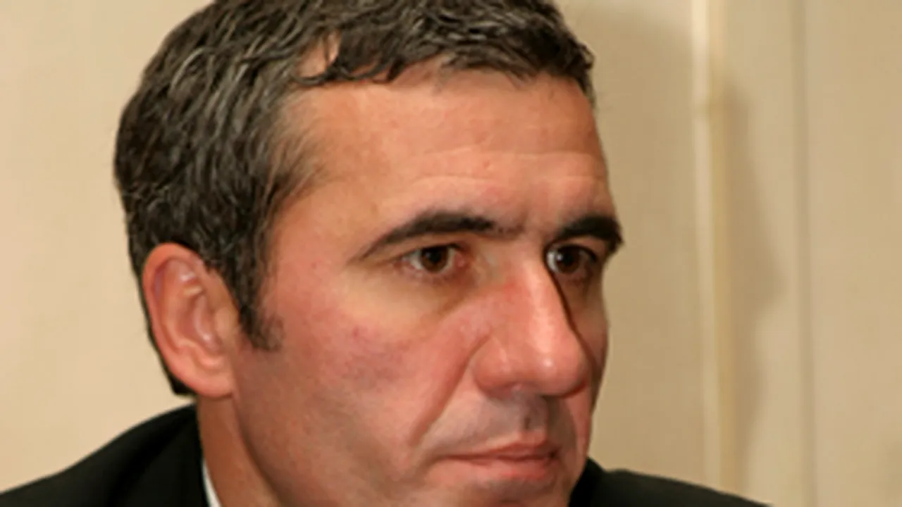 Hagi: După venirea ultimilor jucători avem alternative