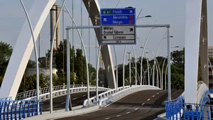 Oprescu: Aproximativ 4.000 de vehicule au trecut pe Pasajul Basarab, estimăm 80.000 de maşini pe zi