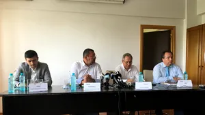 Ceartă între preşedintele CA al RADET şi viceprimarul Bădulescu în legătură cu demisia conducerii - VIDEO