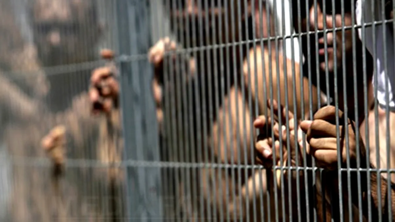 Reţele teroriste au încercat să elibereze din penitenciare lideri interlopi. Directorul ANP: Au existat trei astfel de acţiuni