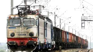 Reabilitarea liniei ferate Bucureşti-Constanţa a costat dublu faţă de standarde şi a întârziat 6 ani