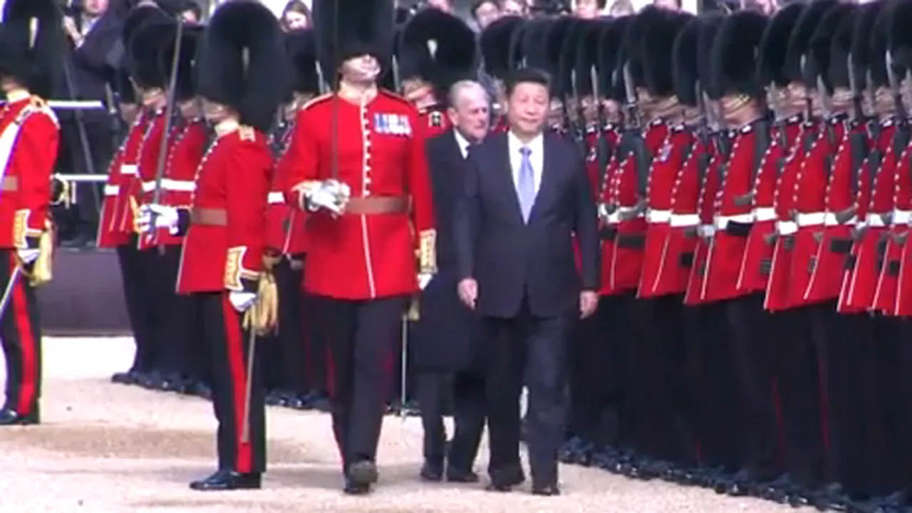 Xi Jinping, preşedintele Chinei, primit la Londra cu mare fast, într-o vizită de stat controversată - VIDEO