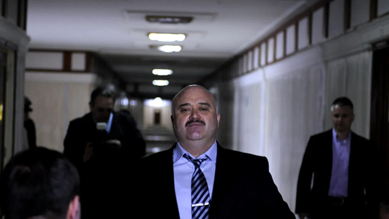 Anchetă la ICCJ după ce un grefier l-a ajutat pe Voicu să intre la proces pe o intrare secundară