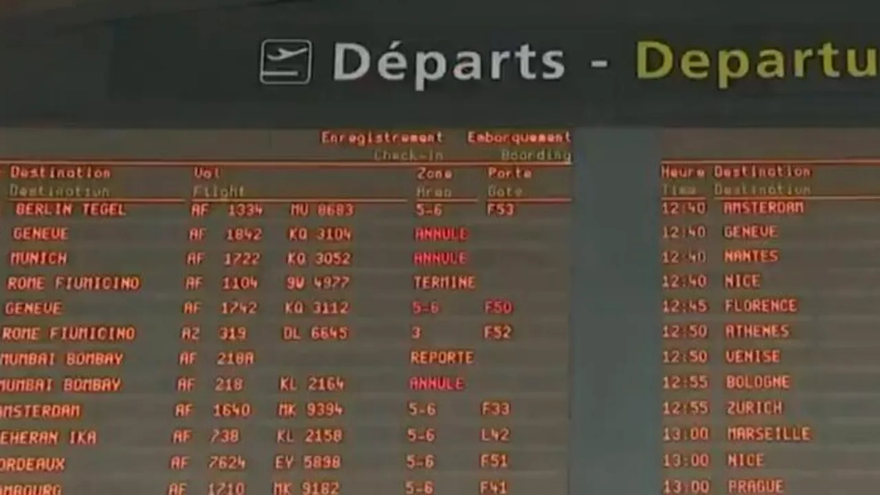 Grevă a controlorilor aerieni în Franța. Sute de zboruri anulate, 70.000 de pasageri afectați